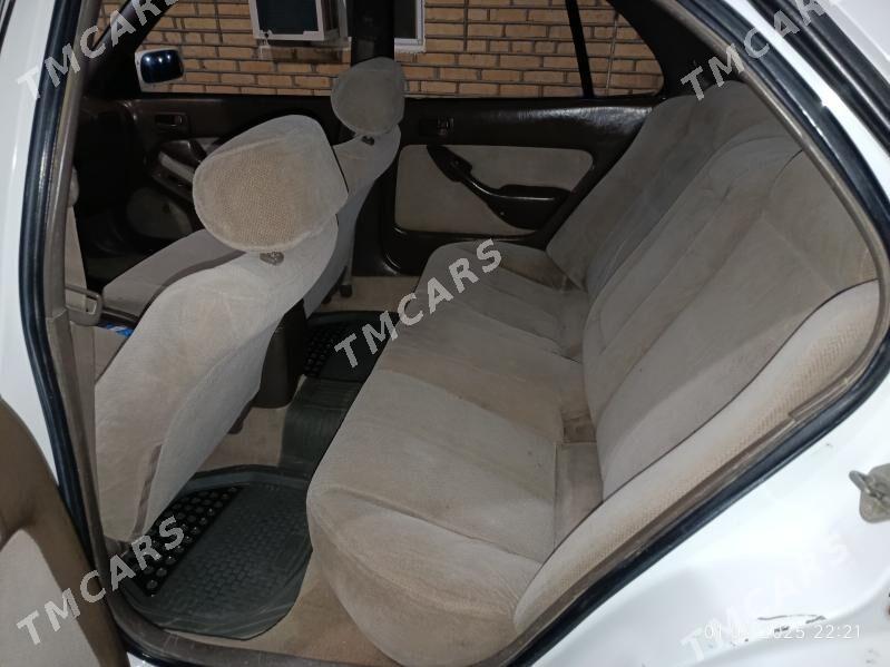 Toyota Camry 1995 - 89 000 TMT - Мары - img 4