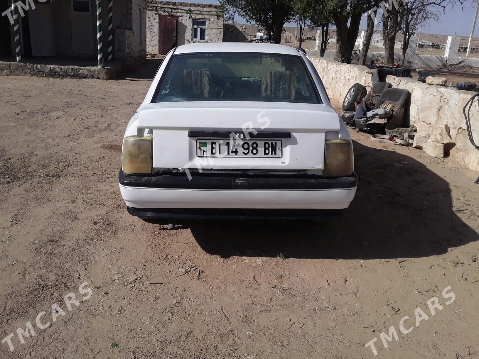 Opel Vectra 1992 - 22 000 TMT - Туркменбаши - img 4
