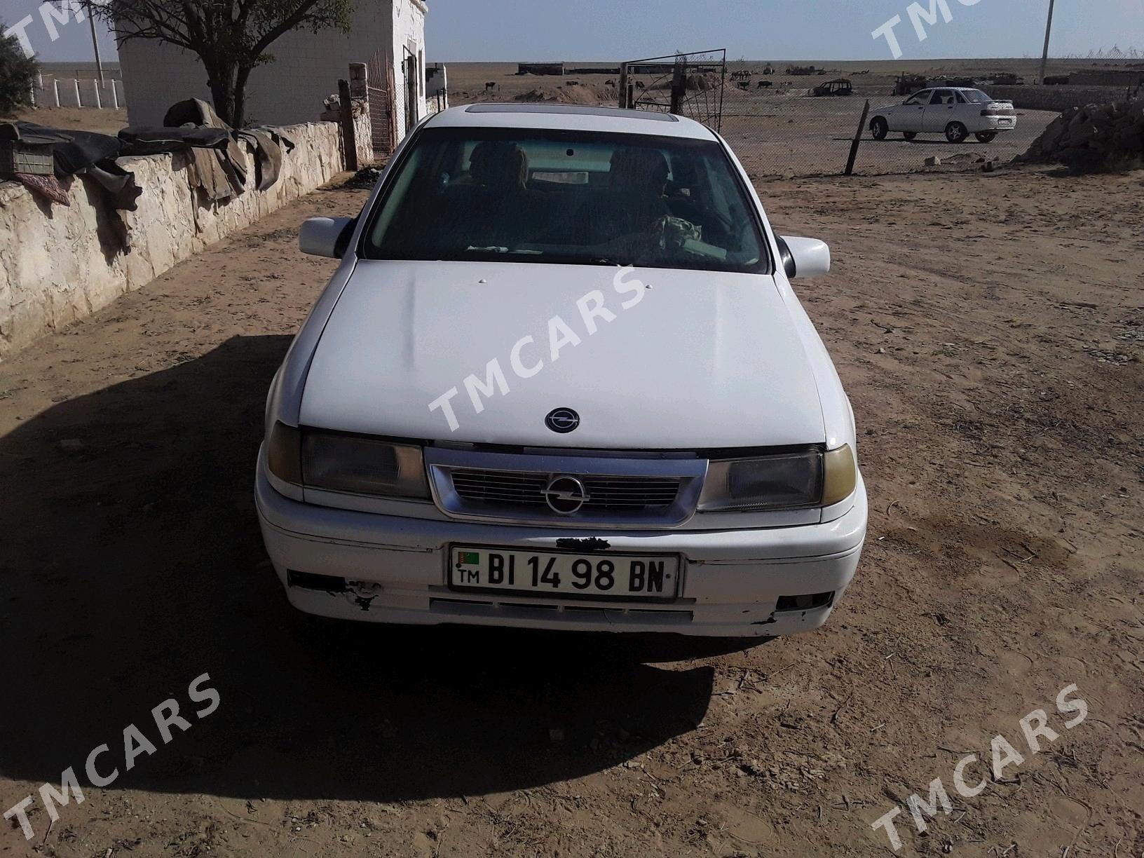 Opel Vectra 1992 - 22 000 TMT - Туркменбаши - img 3