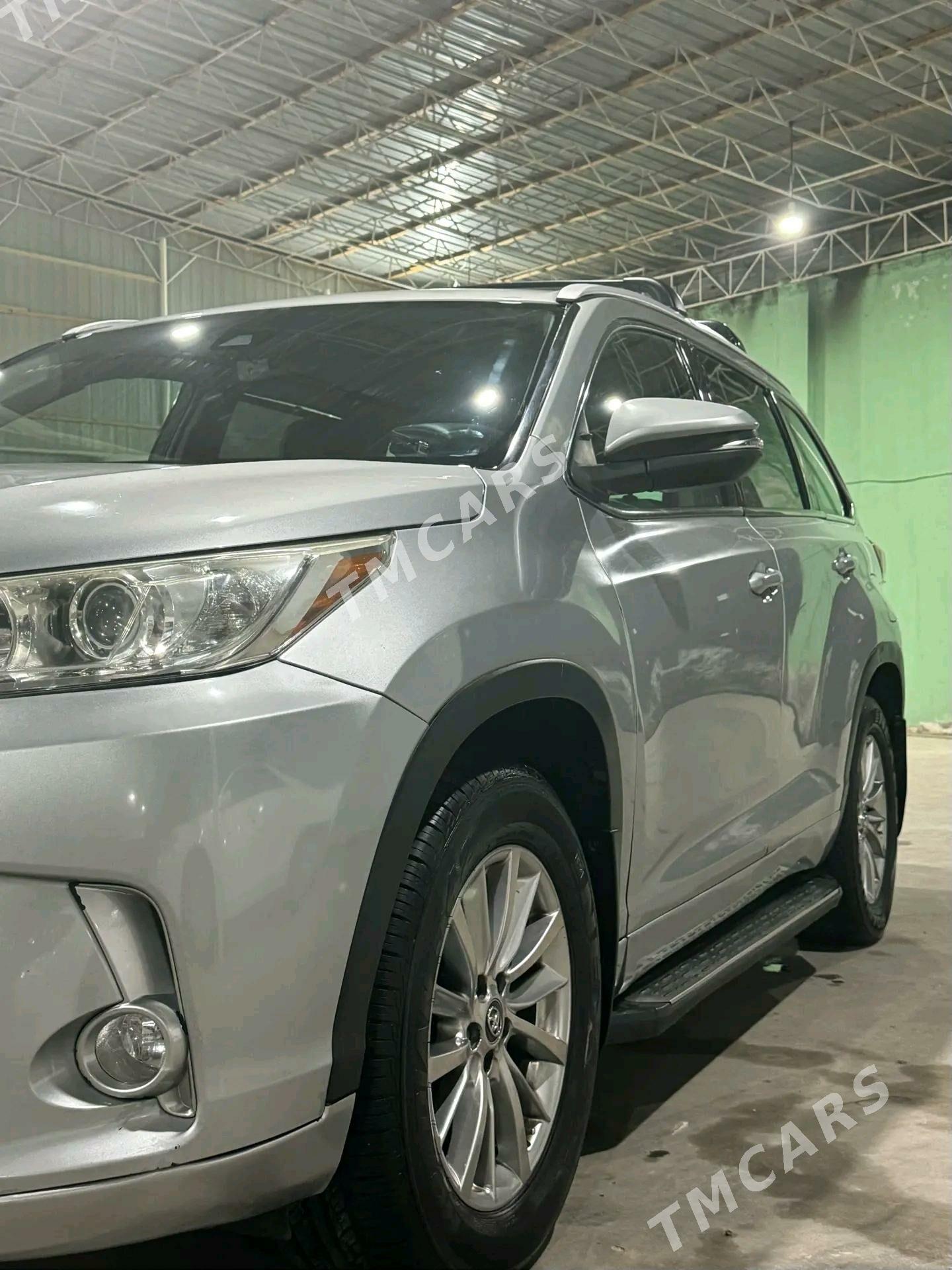 Toyota Highlander 2019 - 335 000 TMT - Мары - img 4