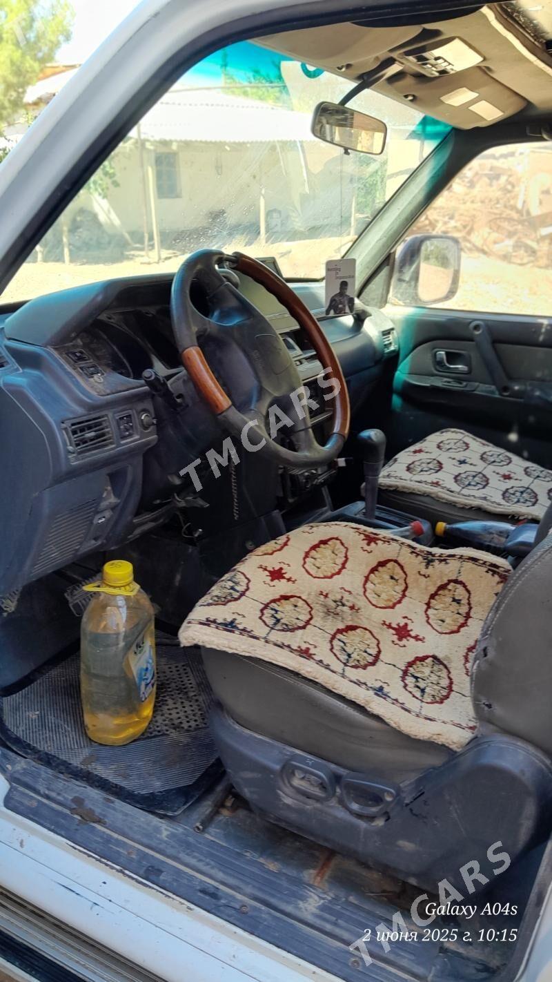 Mitsubishi Pajero 1994 - 50 000 TMT - Гарабекевюл - img 4