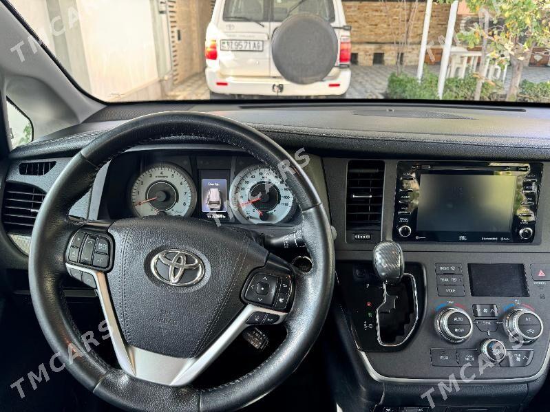 Toyota Sienna 2019 - 409 500 TMT - Aşgabat - img 3