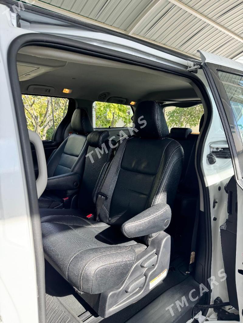Toyota Sienna 2019 - 409 500 TMT - Aşgabat - img 7