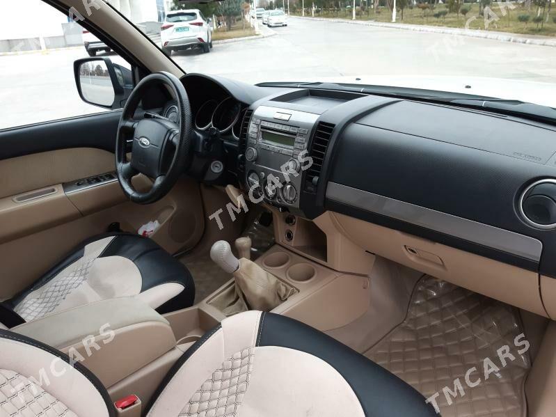 Ford Everest 2012 - 199 000 TMT - Aşgabat - img 10