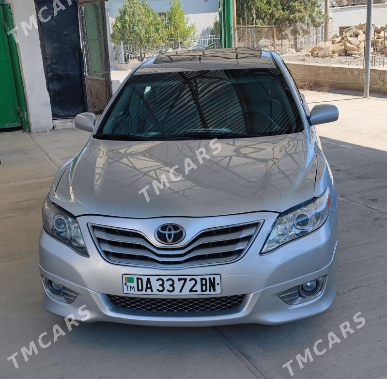 Toyota Camry 2010 - 180 000 TMT - Гызыларбат - img 2