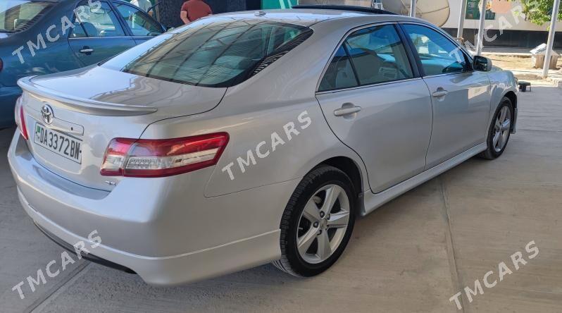 Toyota Camry 2010 - 180 000 TMT - Гызыларбат - img 4