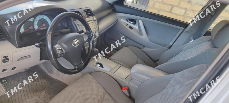 Toyota Camry 2010 - 180 000 TMT - Гызыларбат - img 5