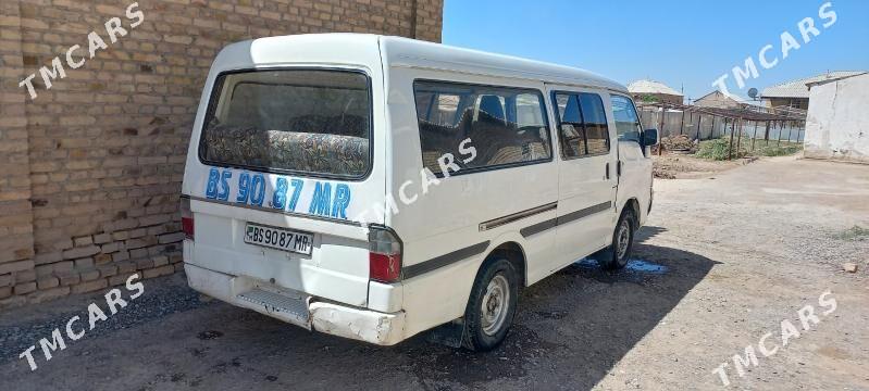 Toyota Hiace 2003 - 50 000 TMT - Mary - img 8