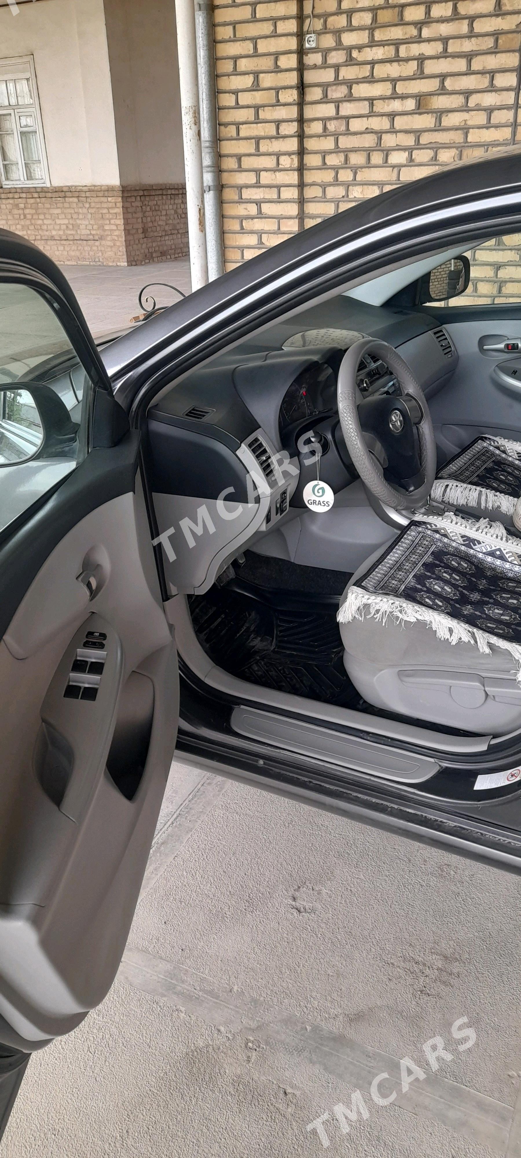Toyota Corolla 2011 - 150 000 TMT - Мары - img 3