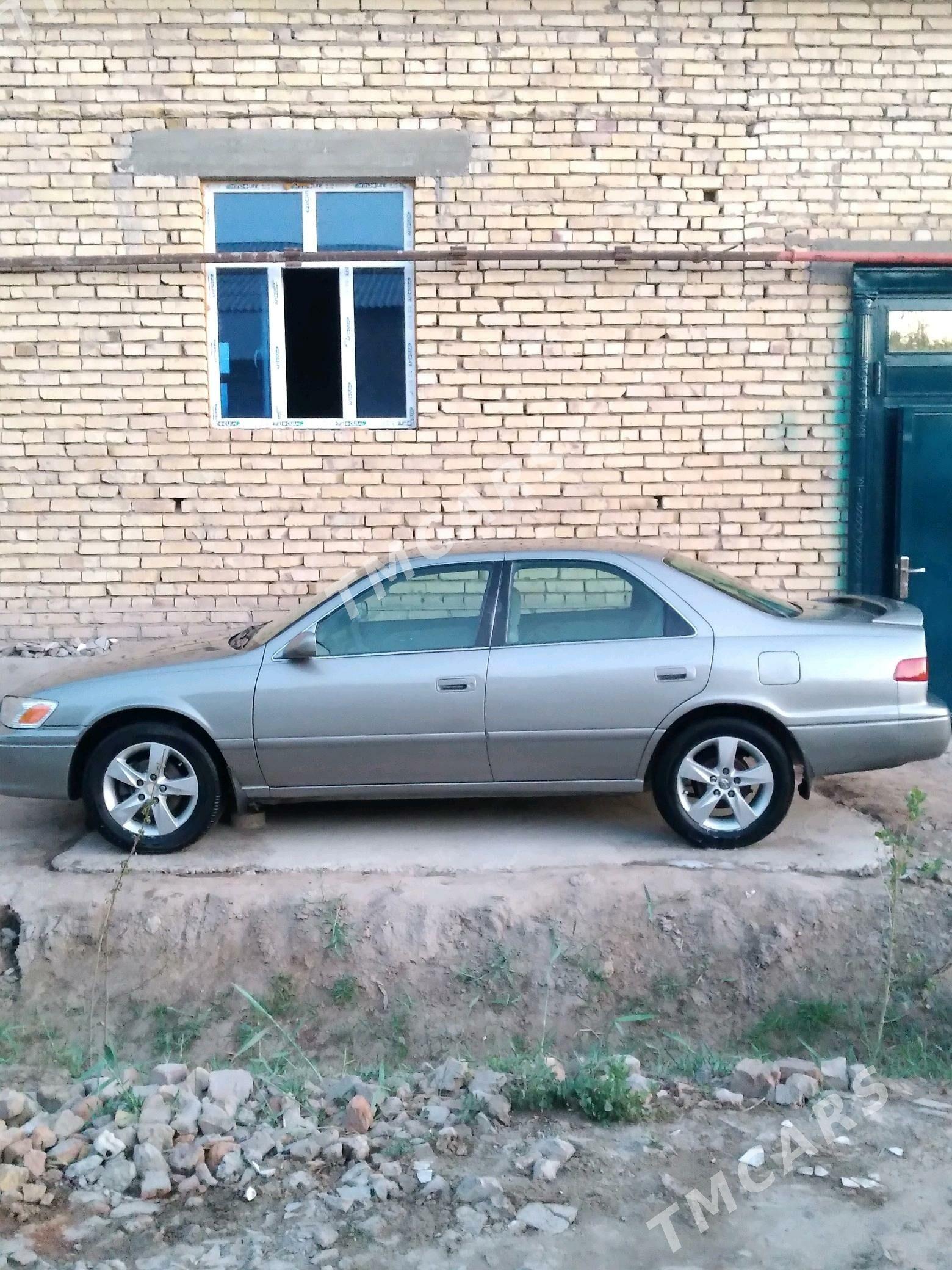 Toyota Camry 2000 - 135 000 TMT - Кёнеургенч - img 5