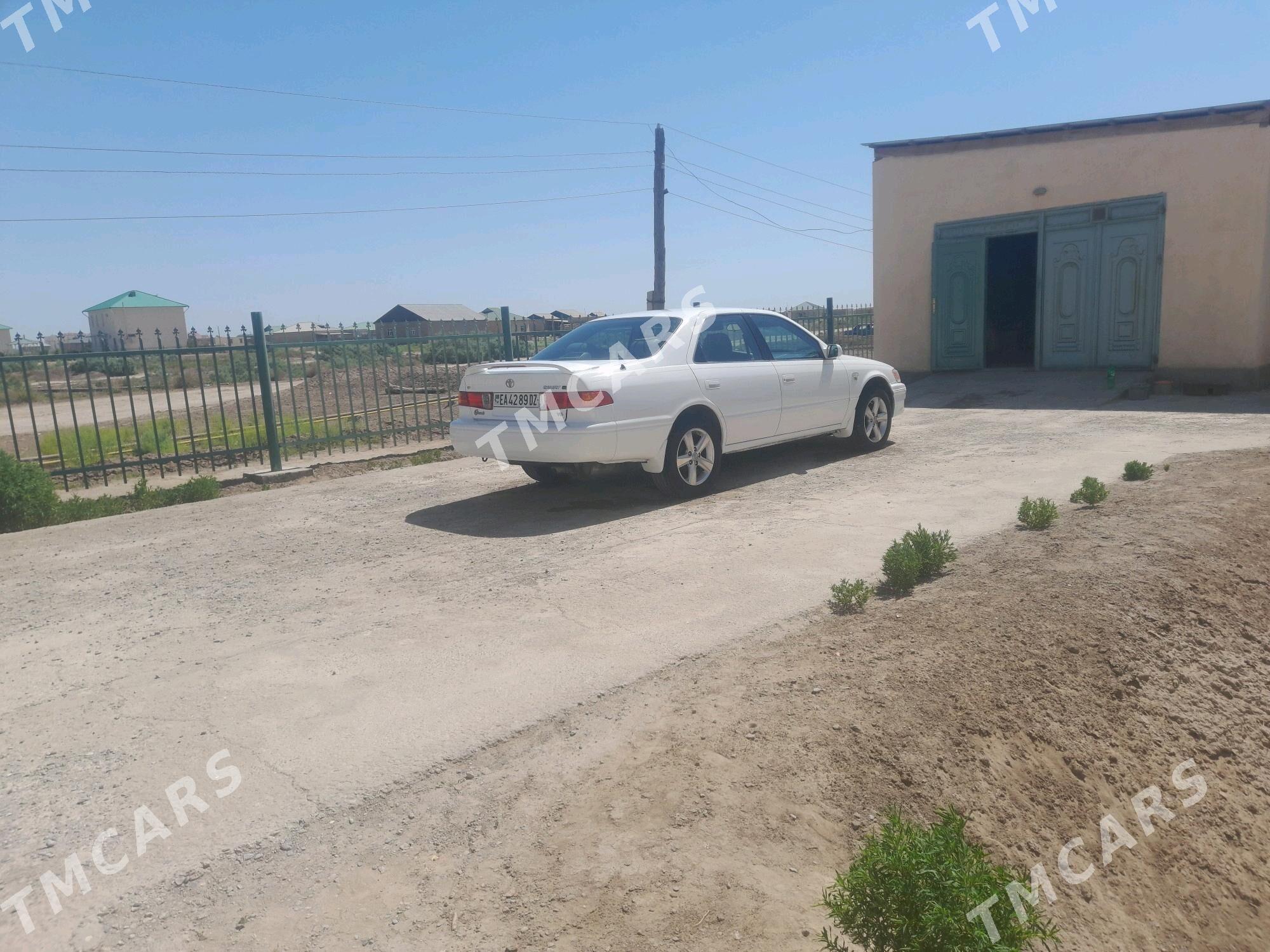 Toyota Camry 1999 - 120 000 TMT - етр. Туркменбаши - img 2