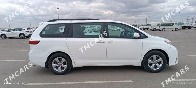 Toyota Sienna 2016 - 300 000 TMT - Köýtendag - img 3