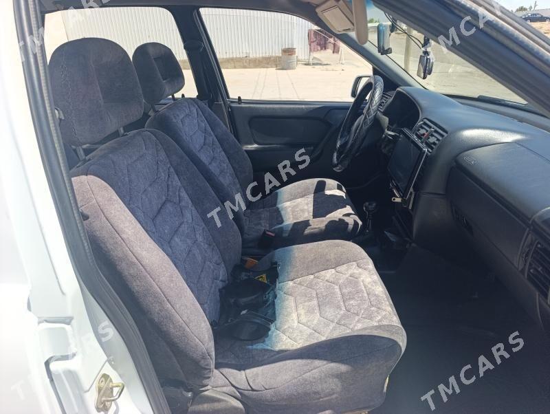 Opel Vectra 1994 - 50 000 TMT - Mary - img 6