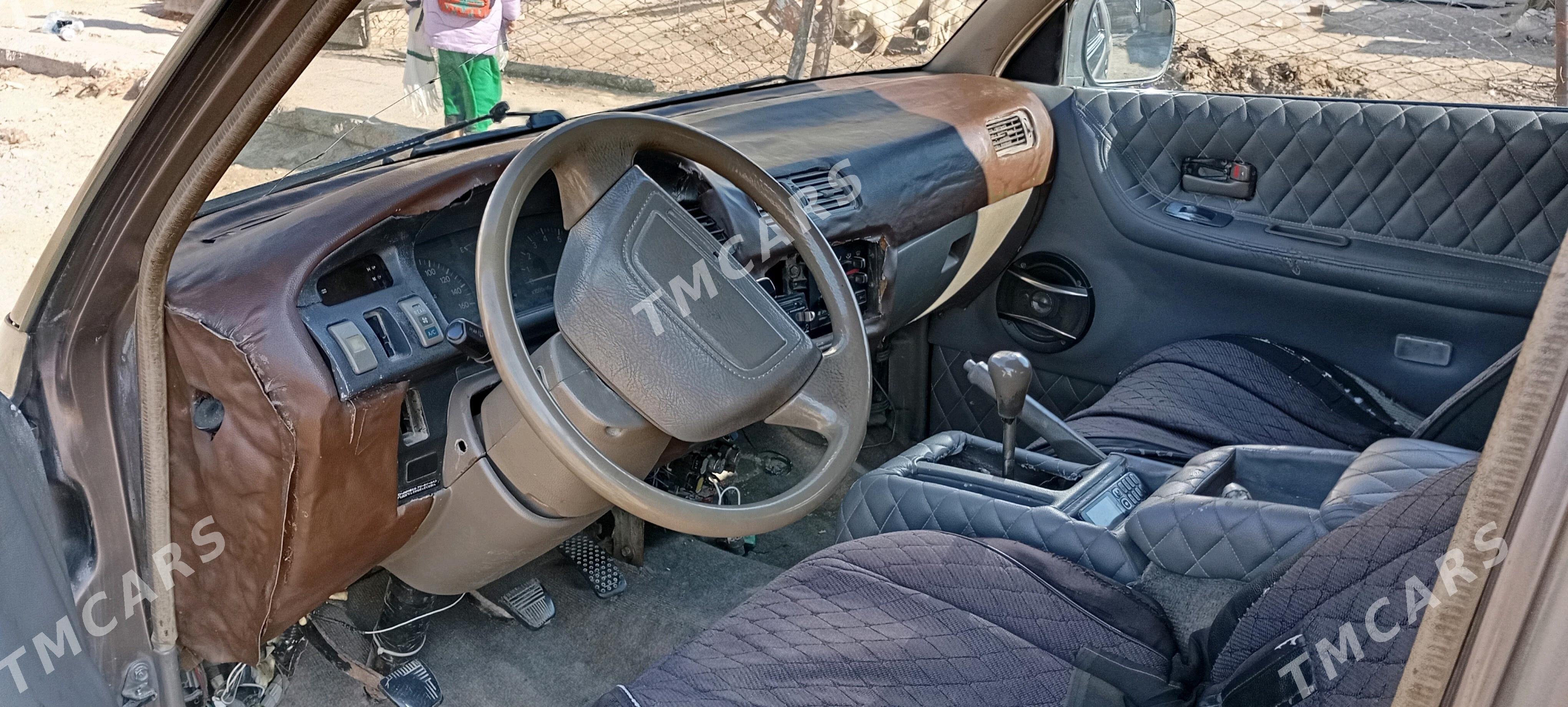 Toyota Town Ace 1992 - 32 000 TMT - Gazojak - img 3