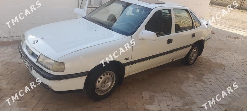Opel Vectra 1990 - 25 000 TMT - Байрамали - img 4