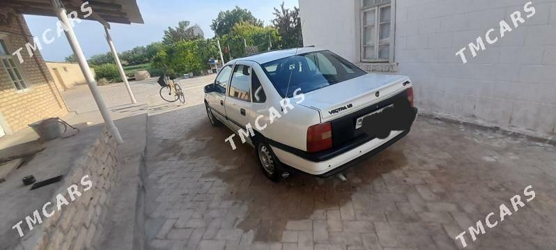 Opel Vectra 1990 - 25 000 TMT - Байрамали - img 3