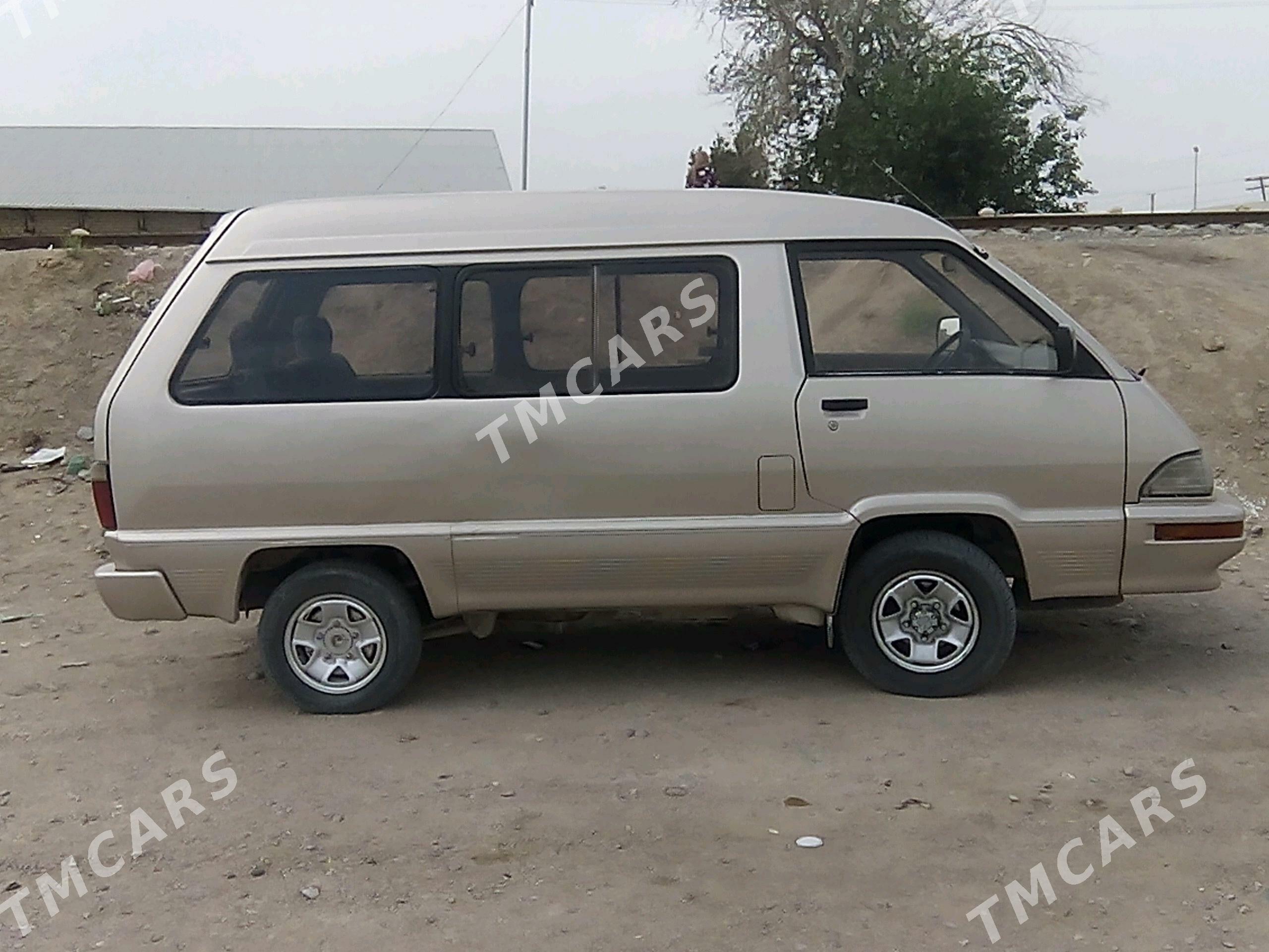 Toyota Town Ace 1990 - 35 000 TMT - Байрамали - img 2