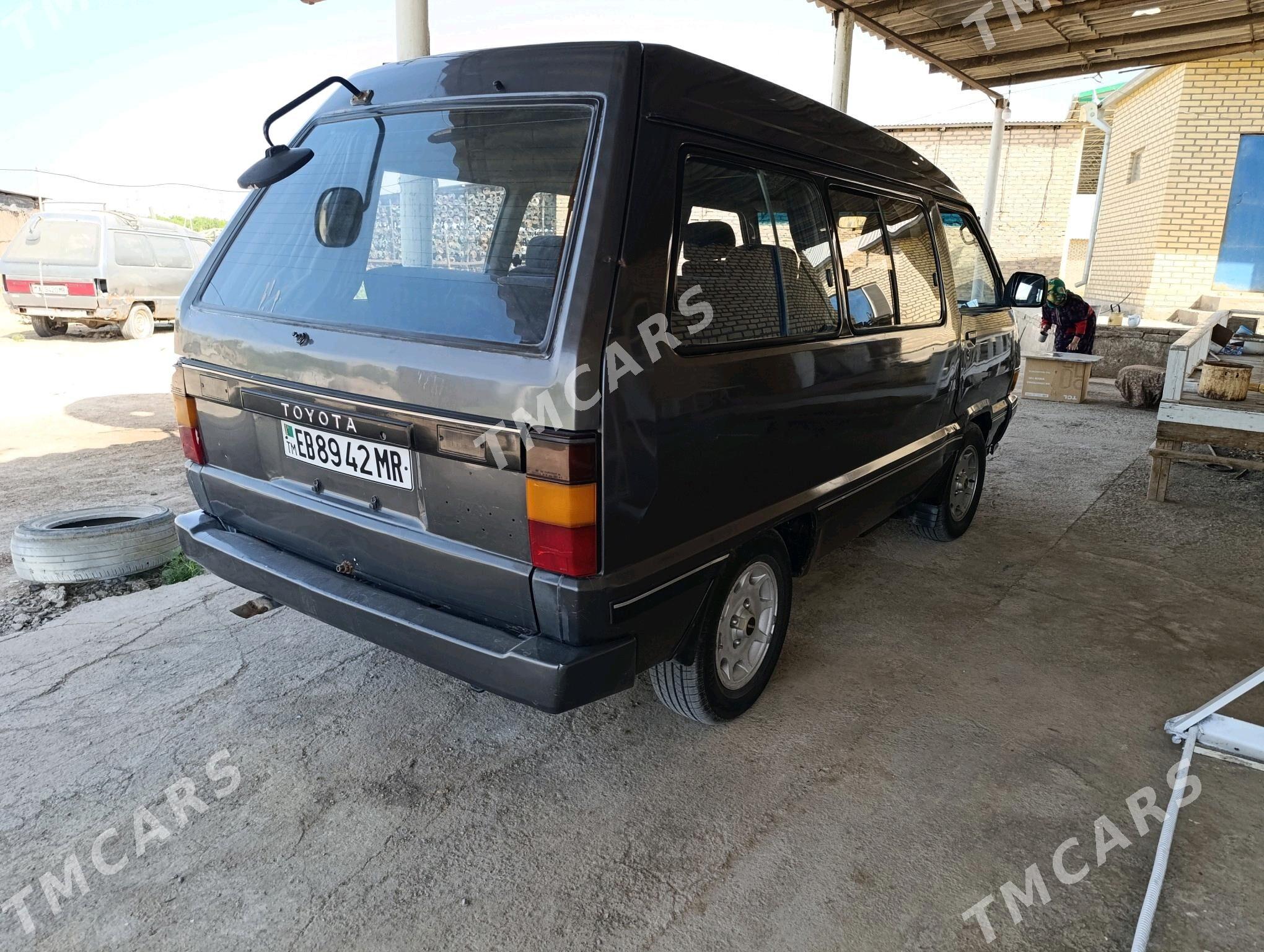 Toyota Town Ace 1989 - 35 000 TMT - Mary - img 4