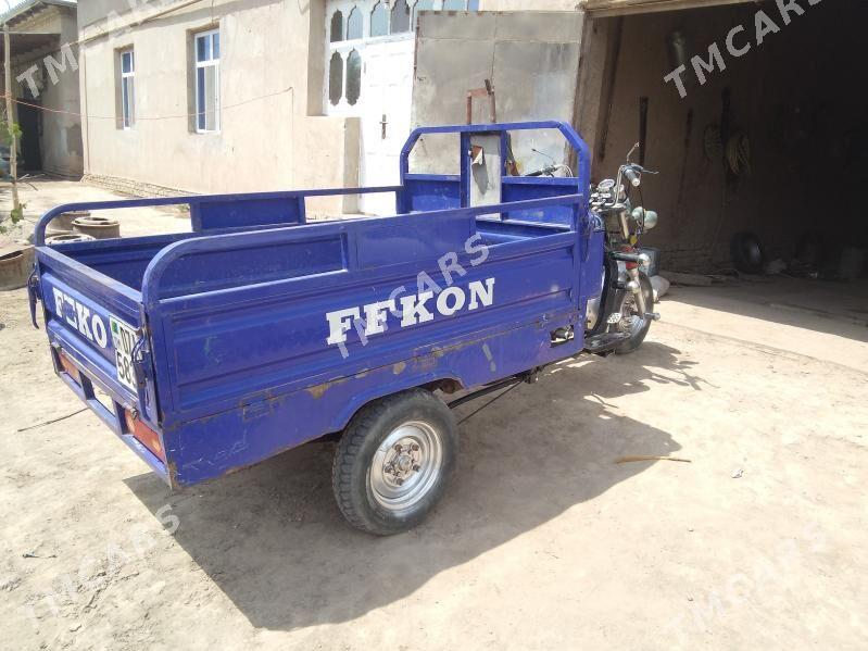 Fekon FK200-14G 2014 - 20 000 TMT - Гурбансолтан Едже - img 2