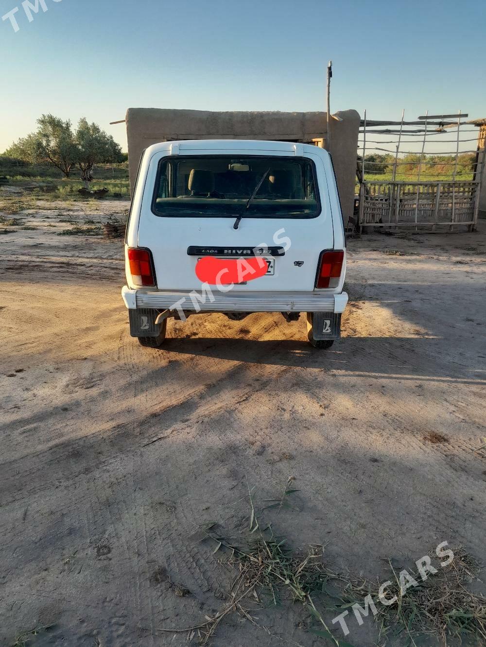 Lada Niva 2003 - 50 000 TMT - етр. Туркменбаши - img 2