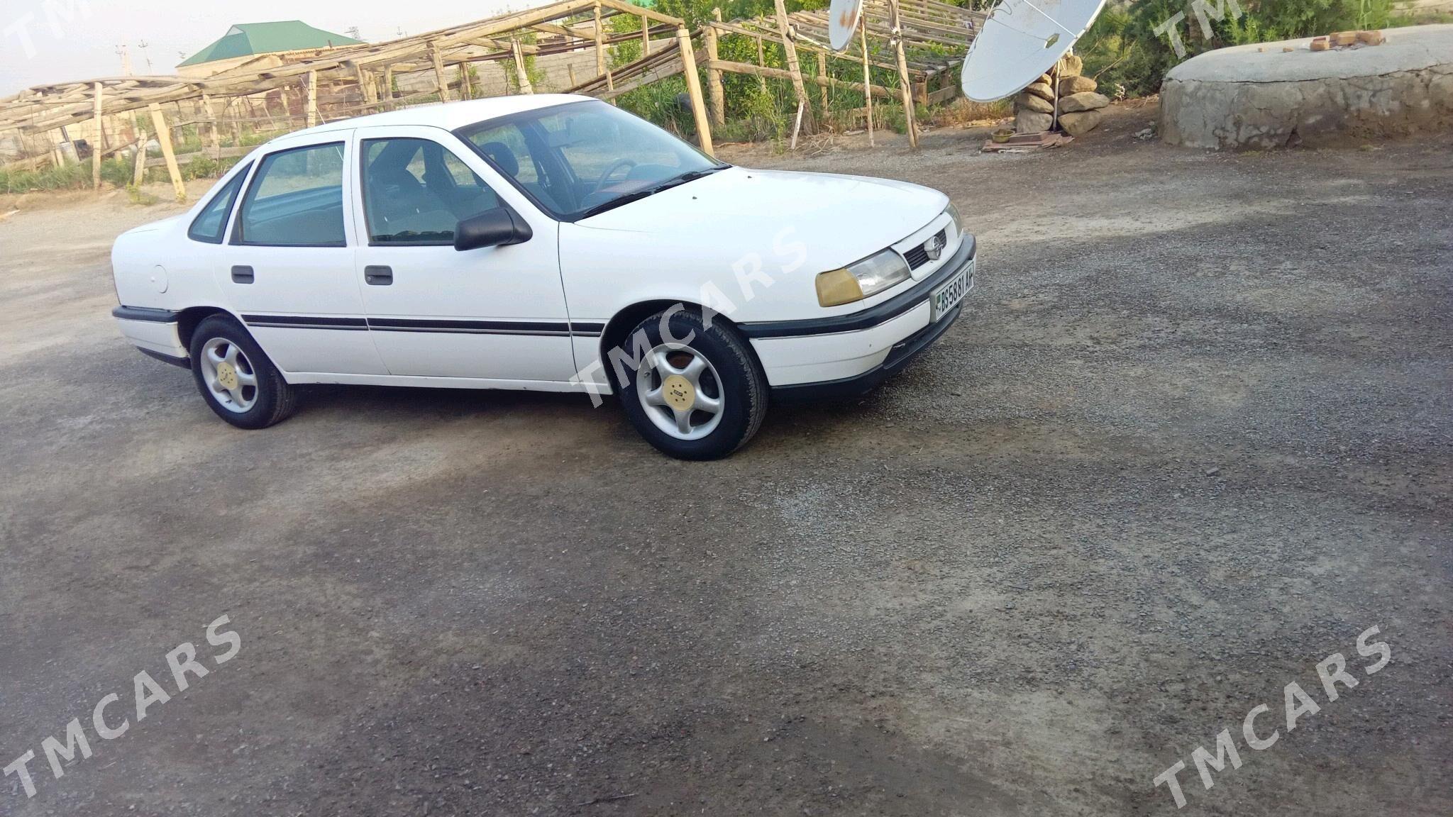 Opel Vectra 1991 - 38 000 TMT - Бахарден - img 3
