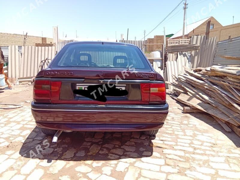 Opel Vectra 1995 - 35 000 TMT - Kerki - img 3