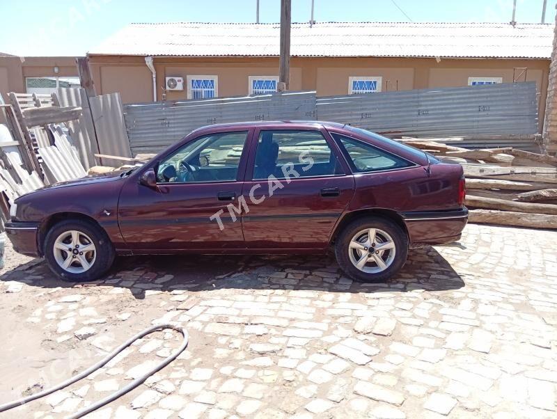 Opel Vectra 1995 - 35 000 TMT - Kerki - img 5