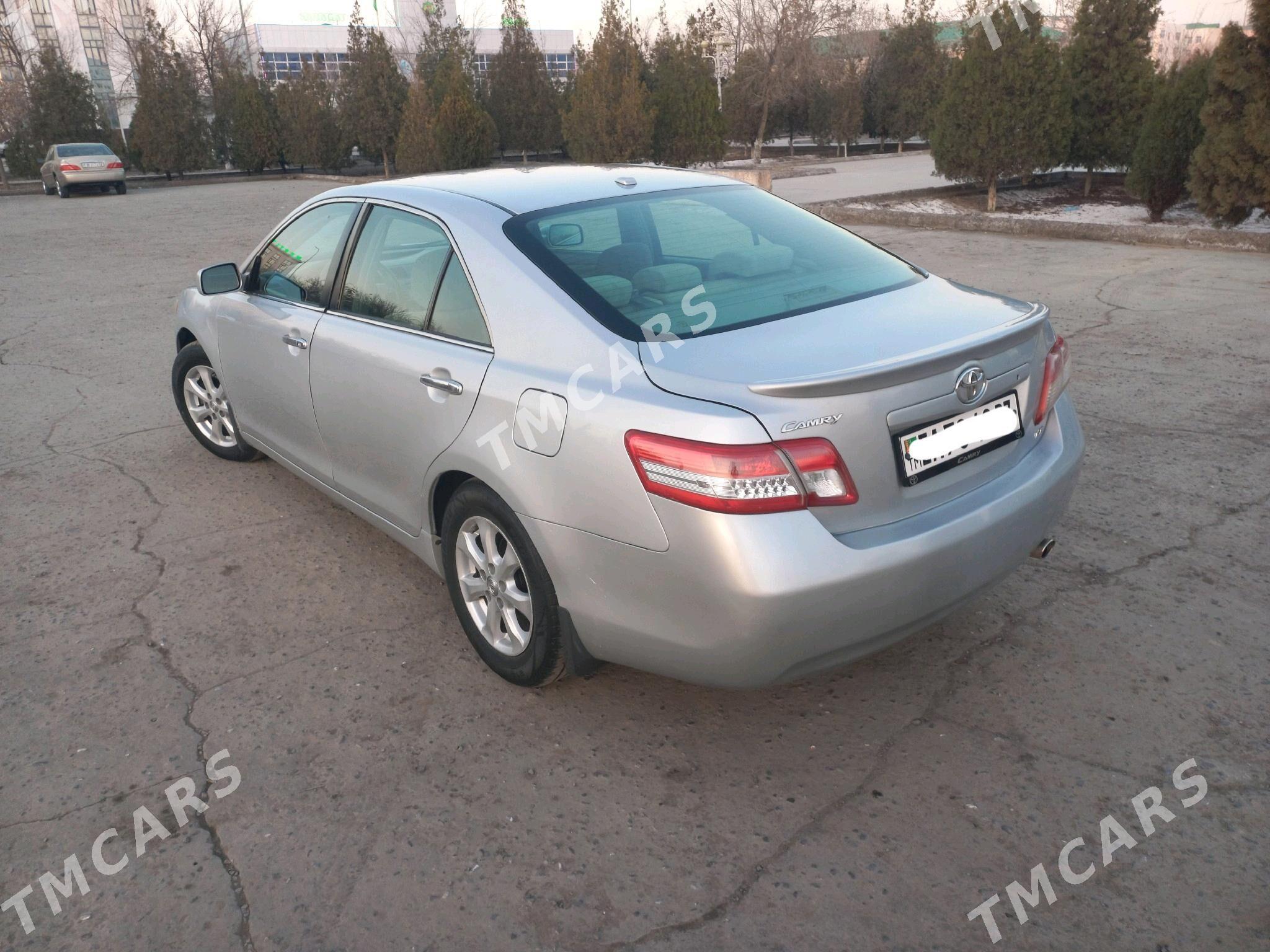 Toyota Camry 2010 - 180 000 TMT - Köneürgenç - img 4