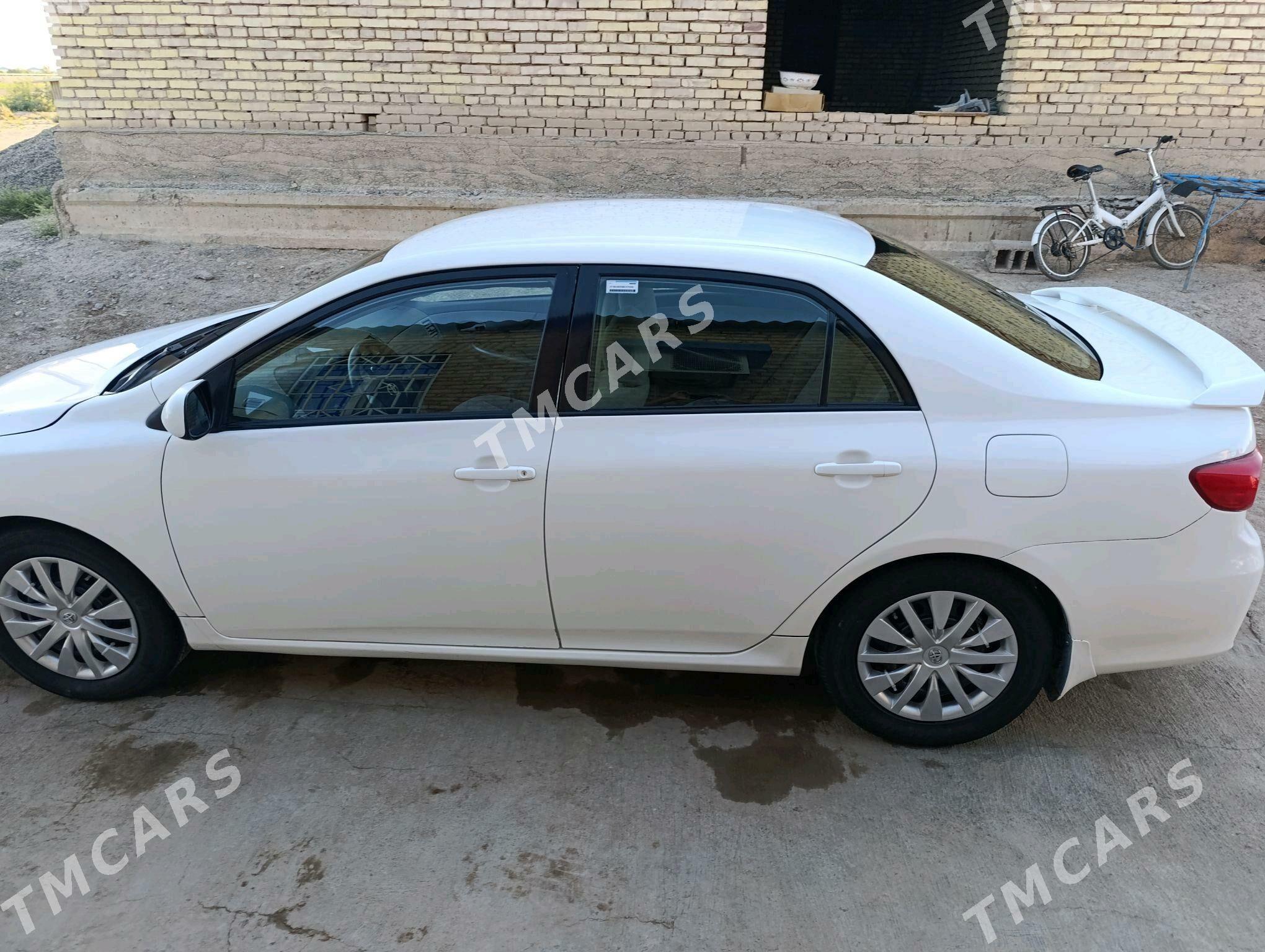 Toyota Corolla 2010 - 125 000 TMT - Теджен - img 4