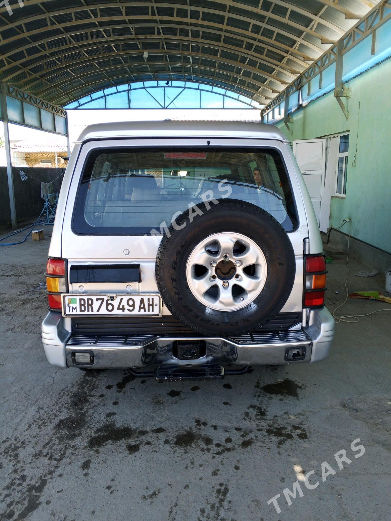 Mitsubishi Montero 1994 - 60 000 TMT - Серахс - img 4