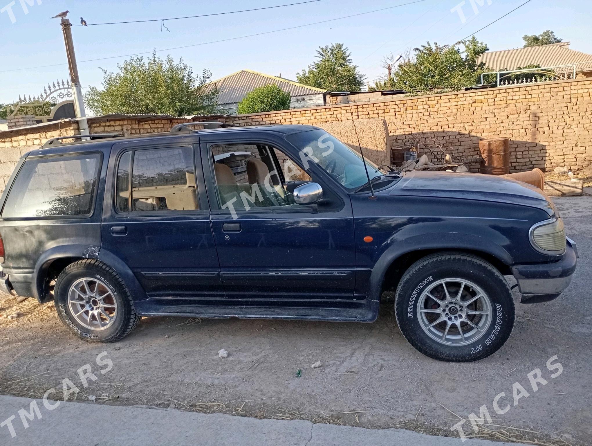 Ford Explorer 1996 - 24 000 TMT - Кака - img 3