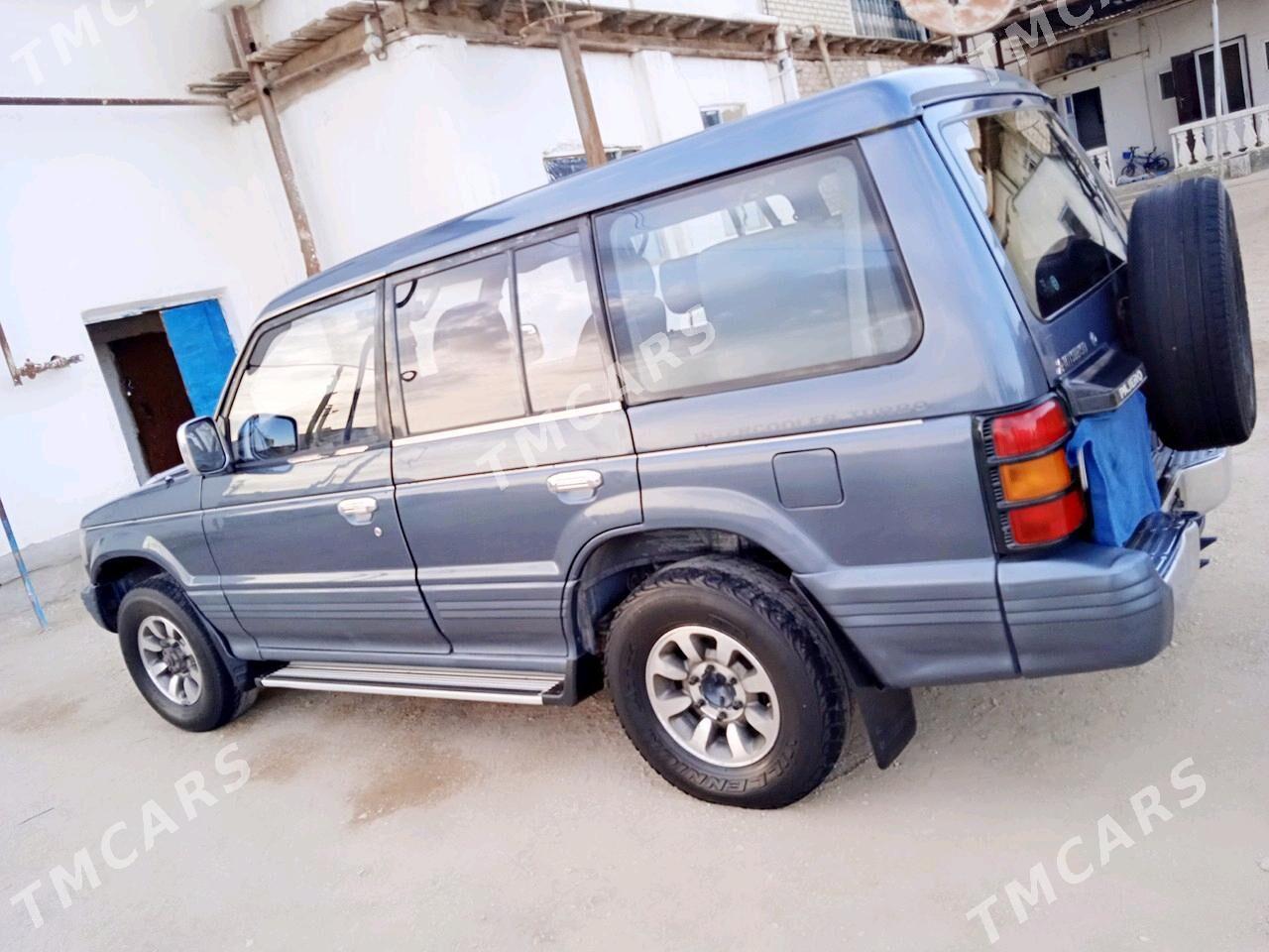 Mitsubishi Pajero 1991 - 50 000 TMT - Гумдаг - img 3