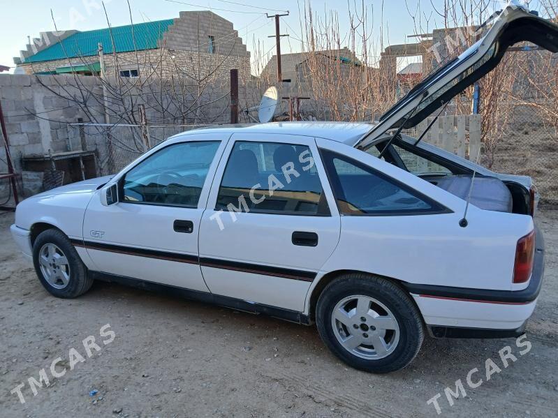 Opel Vectra 1992 - 32 000 TMT - Джебел - img 9