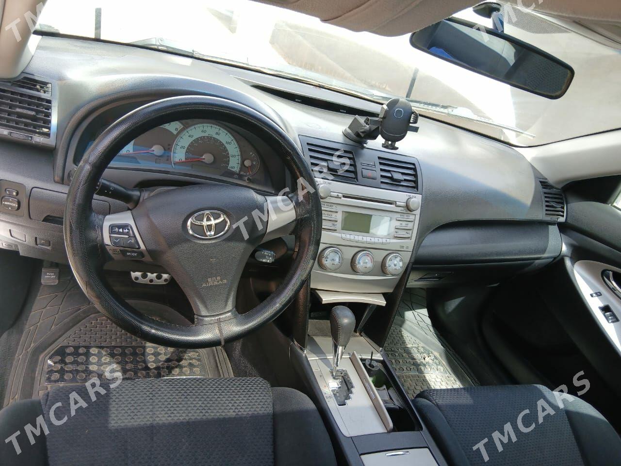 Toyota Camry 2011 - 230 000 TMT - Дашогуз - img 2
