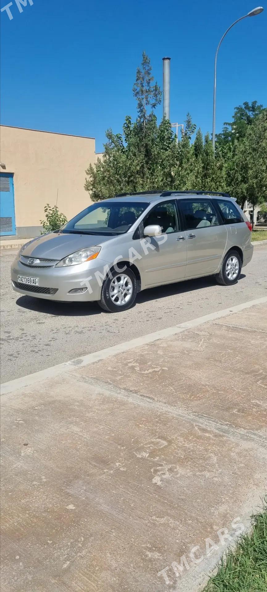 Toyota Sienna 2005 - 210 000 TMT - Aşgabat - img 5