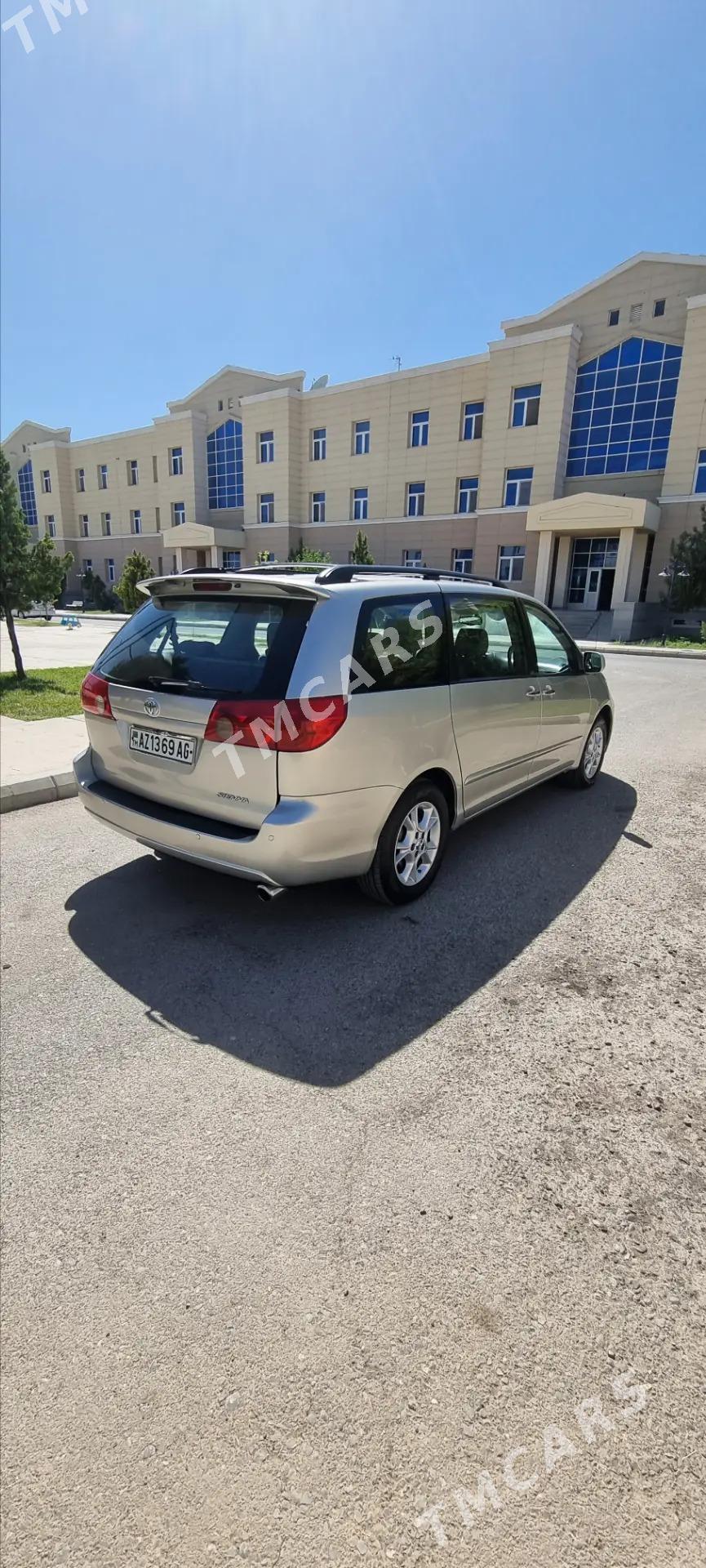 Toyota Sienna 2005 - 210 000 TMT - Aşgabat - img 2