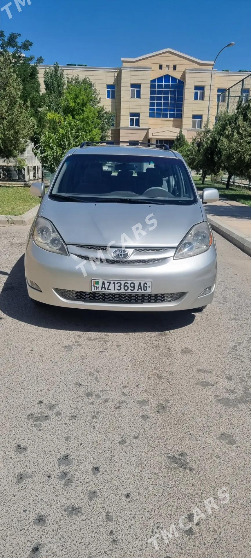 Toyota Sienna 2005 - 210 000 TMT - Aşgabat - img 9
