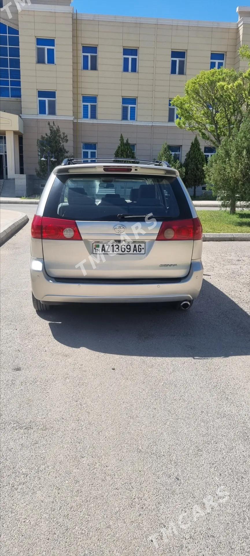 Toyota Sienna 2005 - 210 000 TMT - Aşgabat - img 4