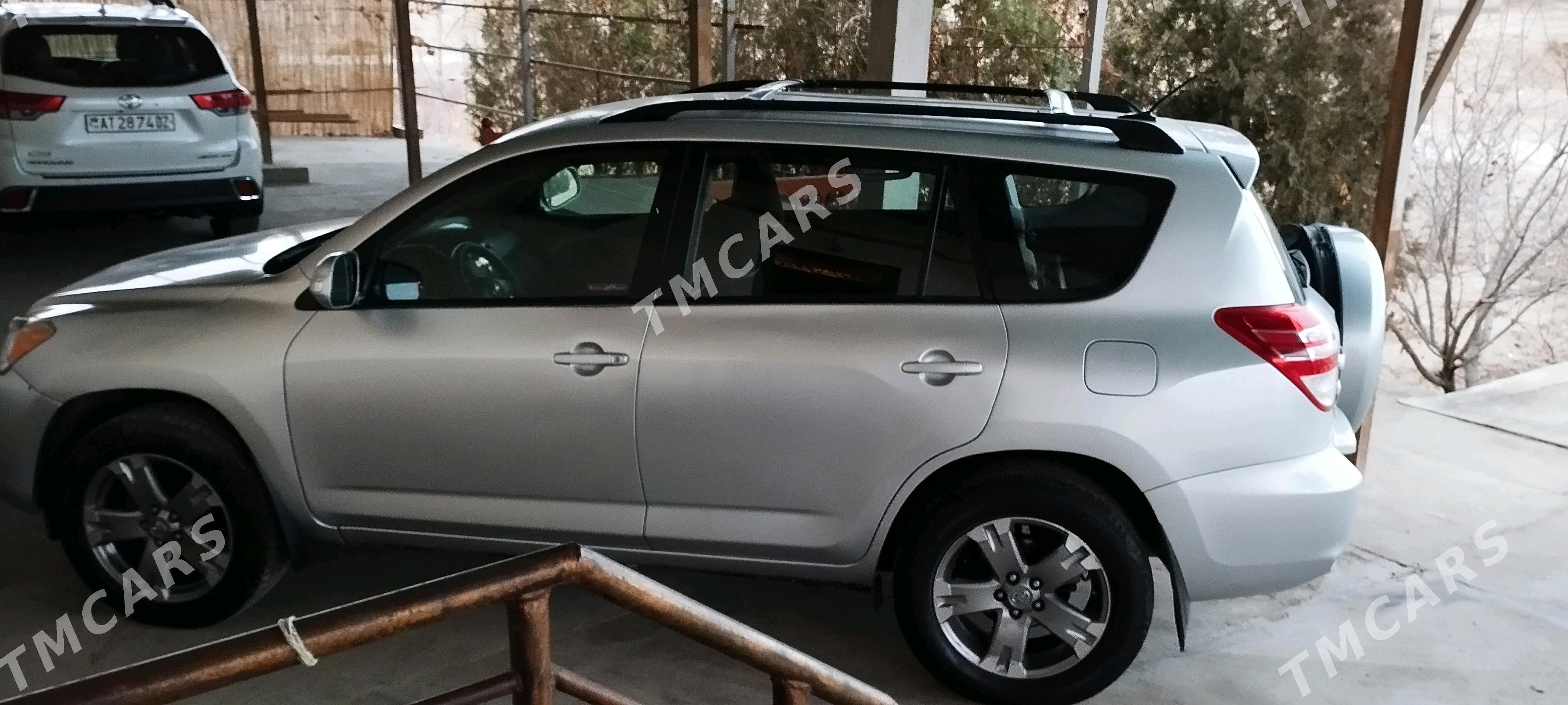 Toyota RAV4 2011 - 170 000 TMT - Дашогуз - img 2