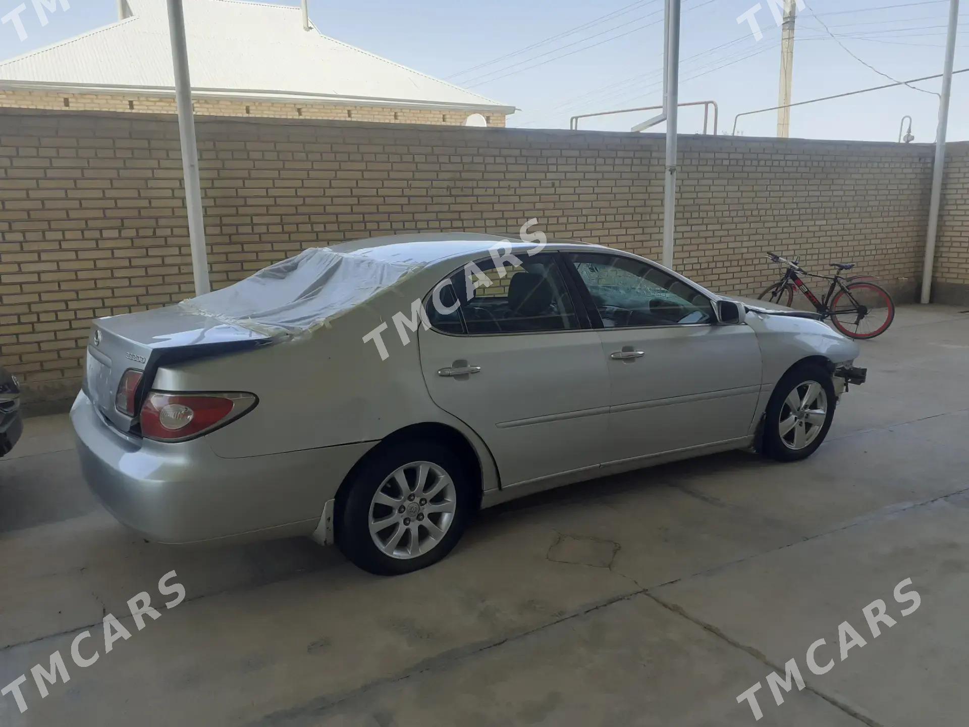 Toyota Camry 2004 - 100 000 TMT - Mary - img 2