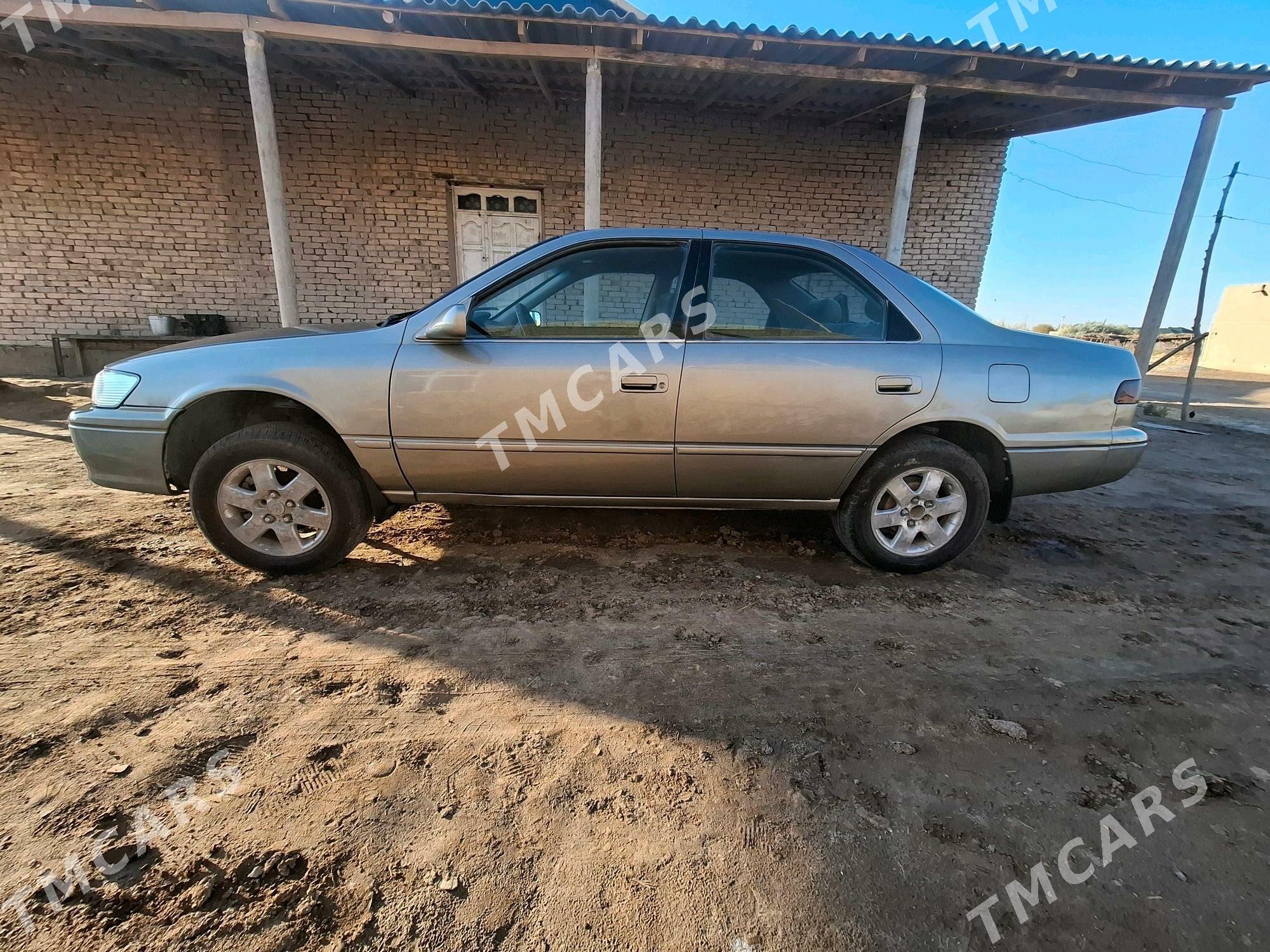 Toyota Camry 1998 - 95 000 TMT - етр. Туркменбаши - img 3