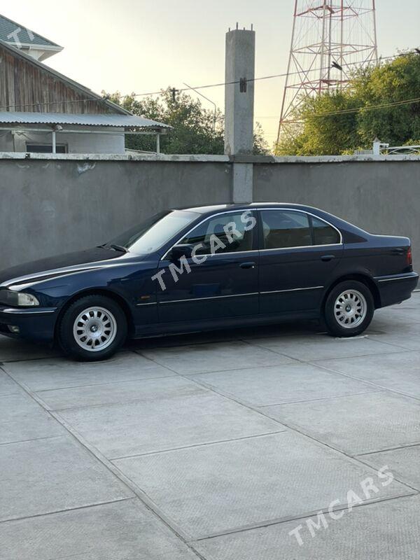 BMW E39 1998 - 84 000 TMT - Балканабат - img 3