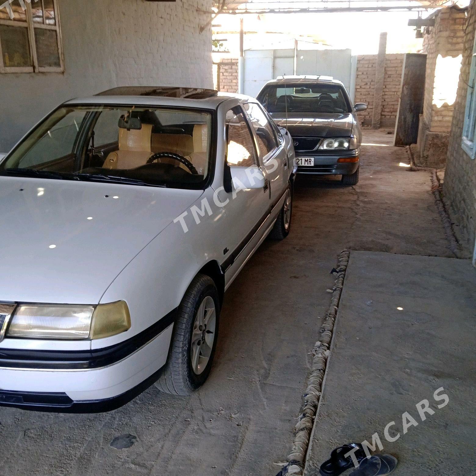 Opel Vectra 1992 - 35 000 TMT - Байрамали - img 4
