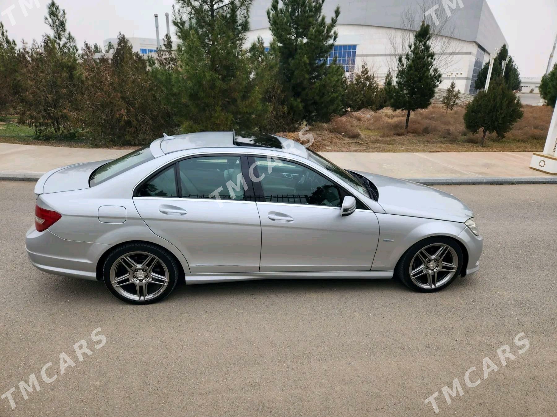 Mercedes-Benz C350 2009 - 180 000 TMT - Бедев - img 6