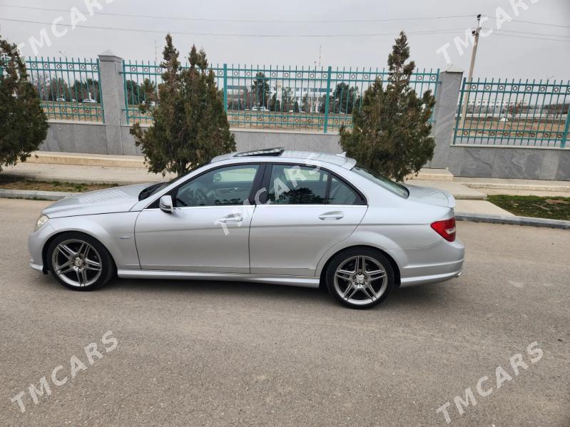 Mercedes-Benz C350 2009 - 180 000 TMT - Бедев - img 3