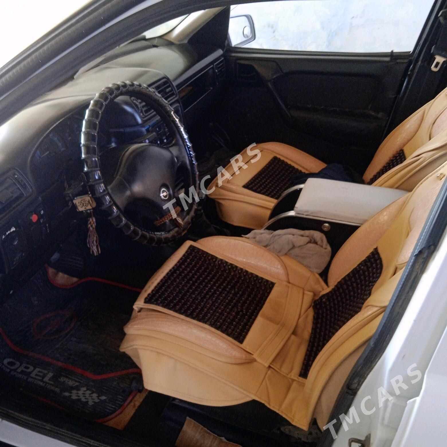 Opel Vectra 1992 - 35 000 TMT - Байрамали - img 9