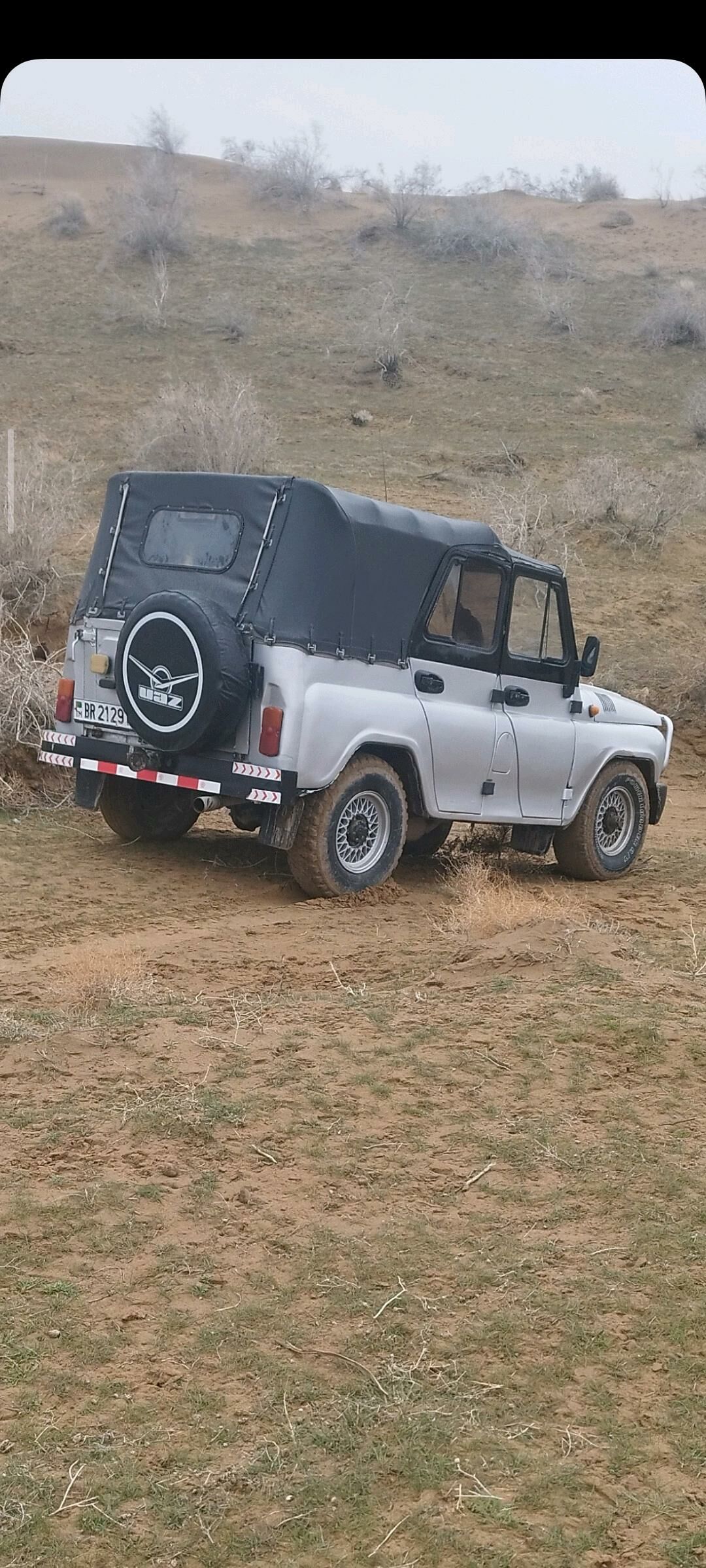 UAZ 469 1984 - 75 000 TMT - Ёлётен - img 9