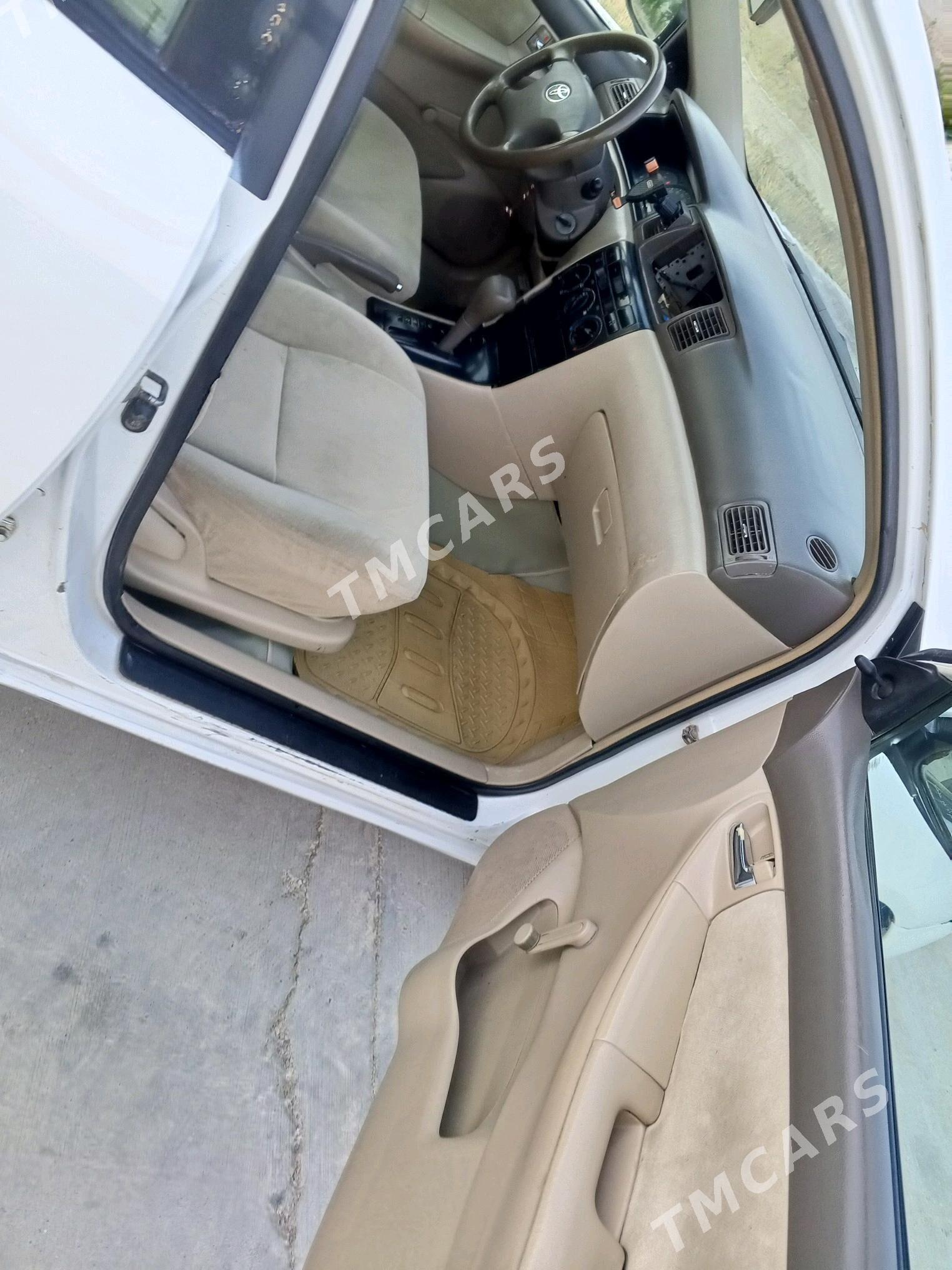 Toyota Corolla 2003 - 76 000 TMT - Балканабат - img 4