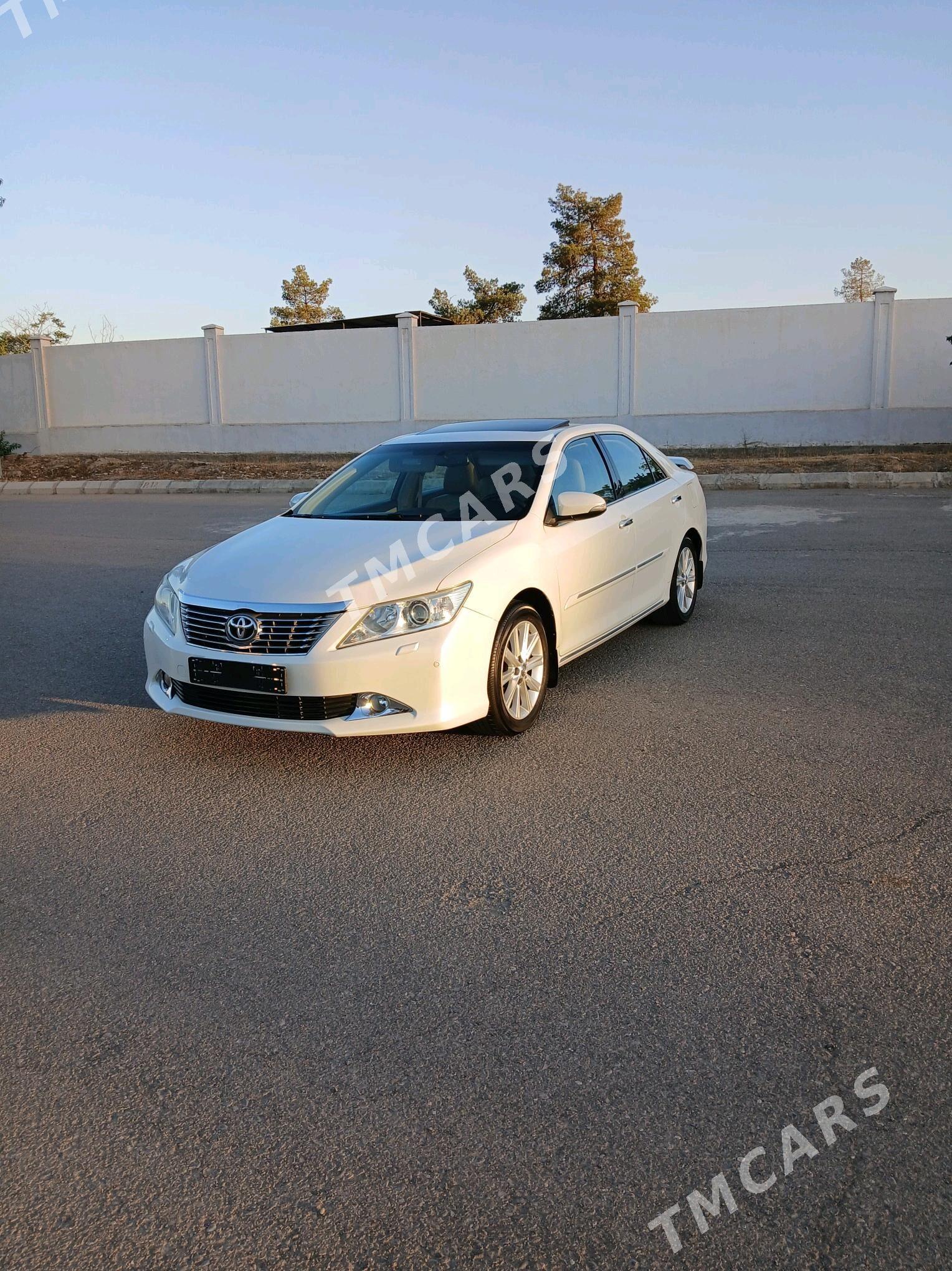 Toyota Aurion 2013 - 330 000 TMT - Гёкдепе - img 3