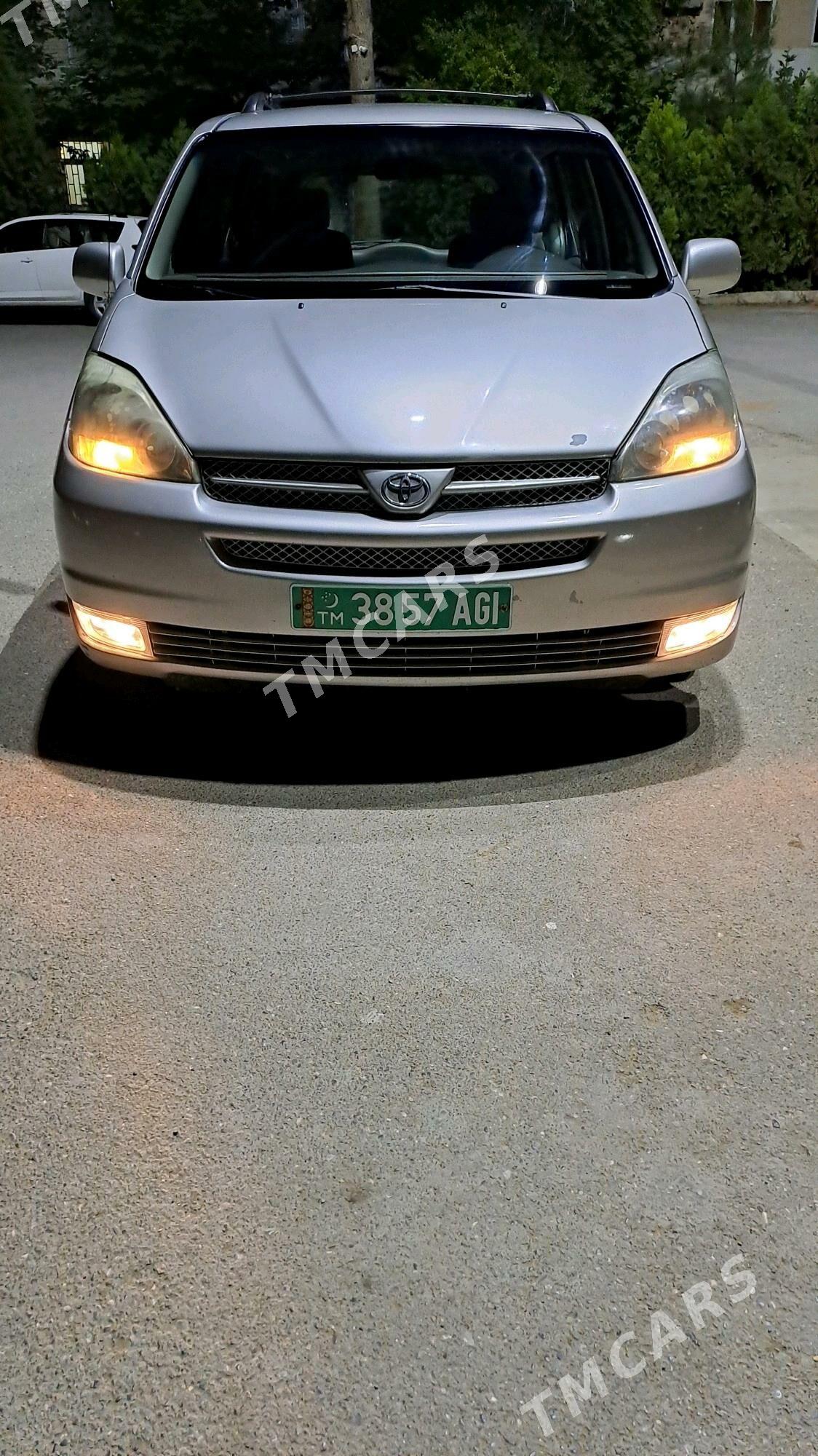 Toyota Sienna 2004 - 190 000 TMT - Aşgabat - img 9